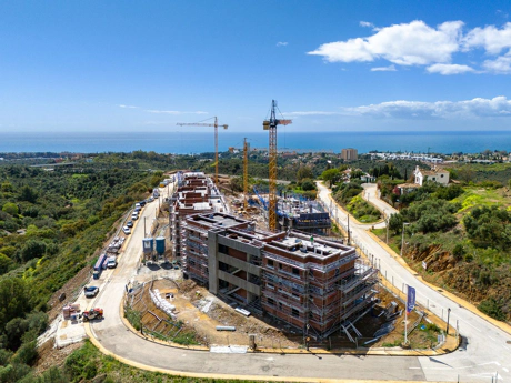 Penthouse for sale in Los Altos de los Monteros, Marbella East