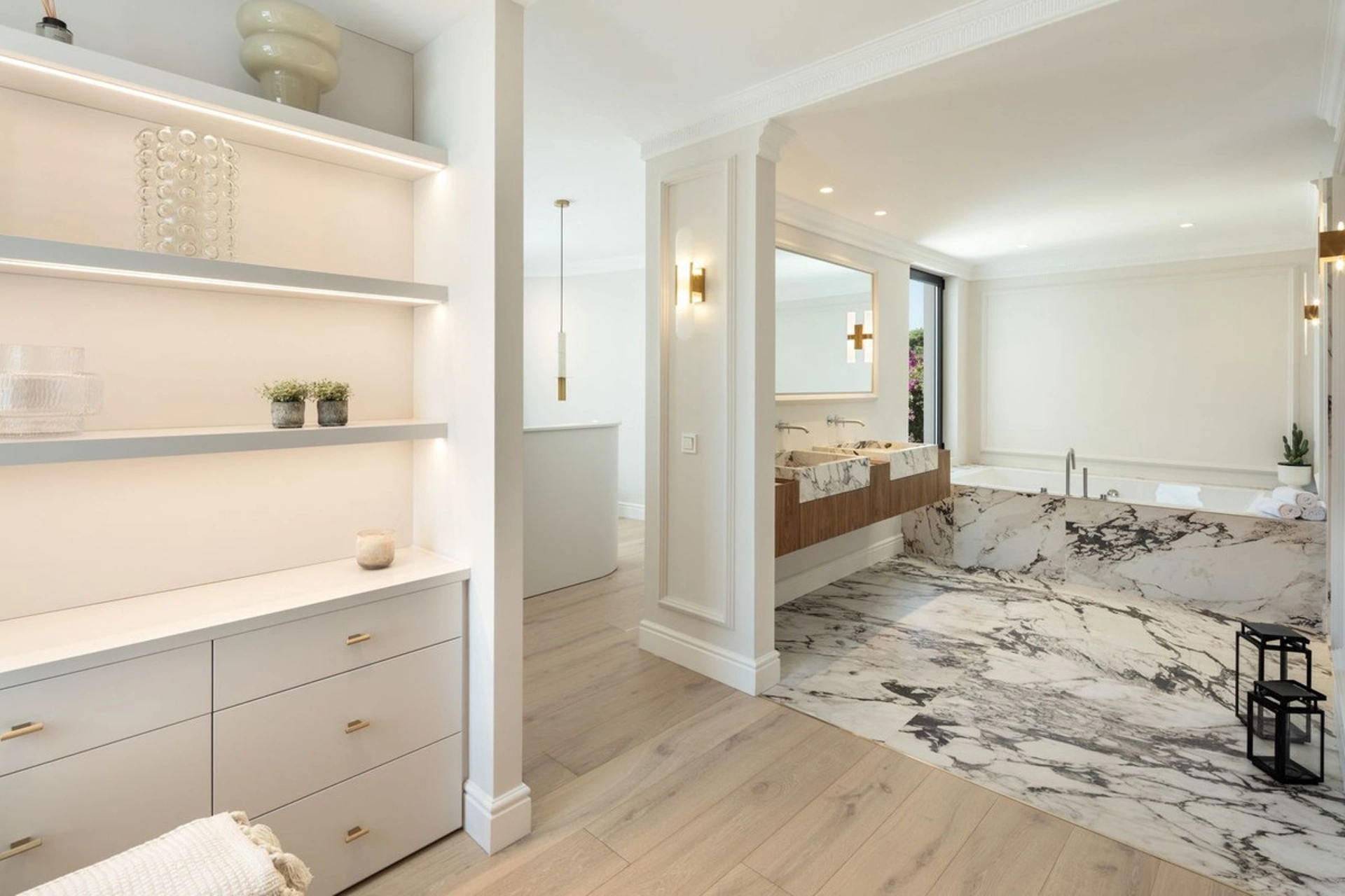 Villa en venta en Aloha, Nueva Andalucia