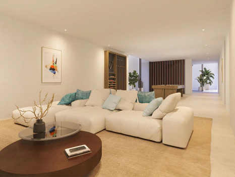 Villa for sale in Estepona