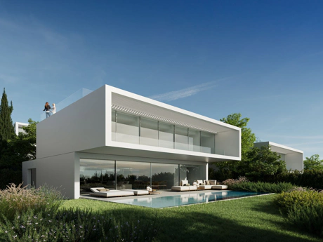 Villa for sale in Estepona