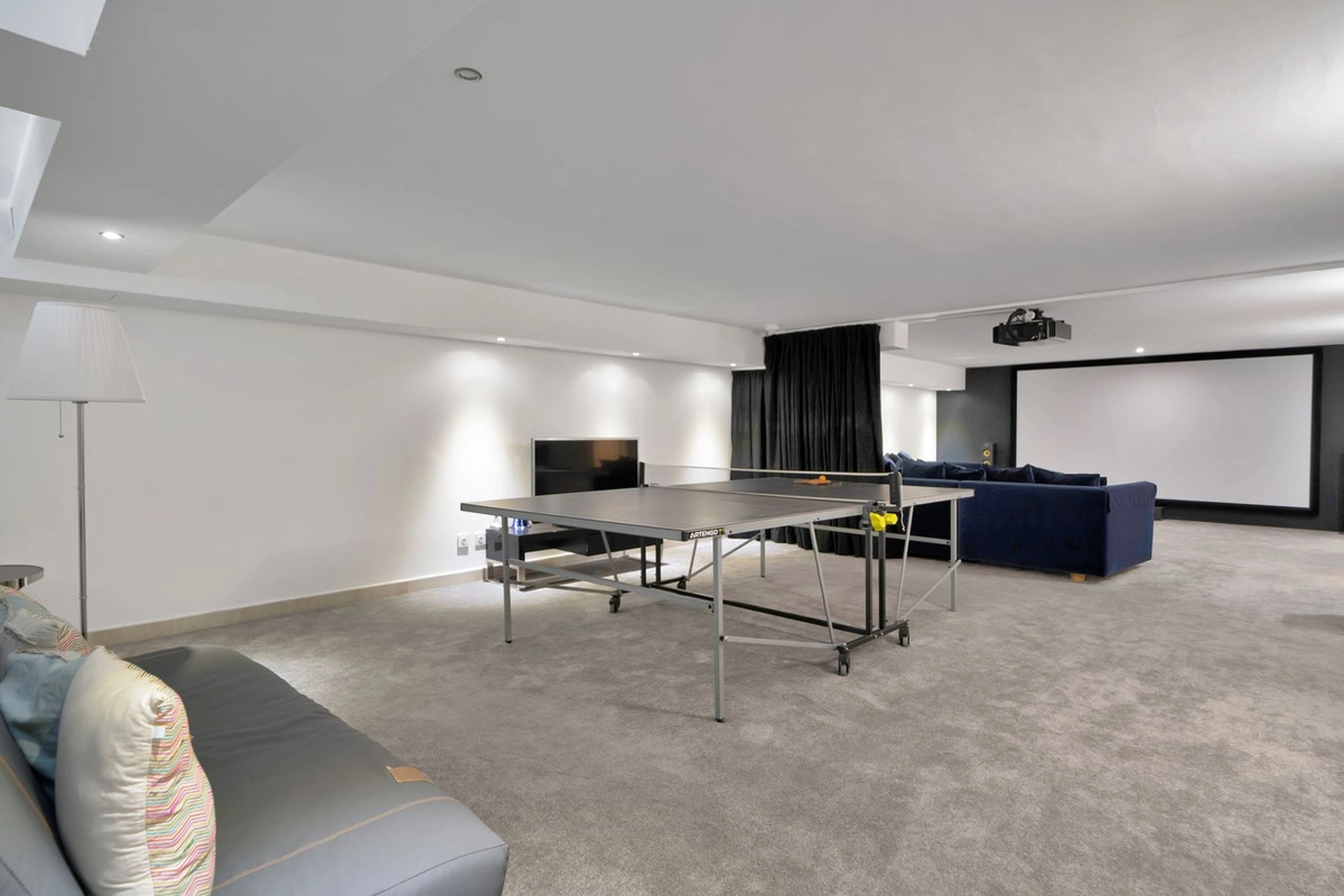 Villa for sale in Marbella - Puerto Banus