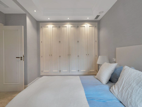 Villa for sale in Marbella - Puerto Banus