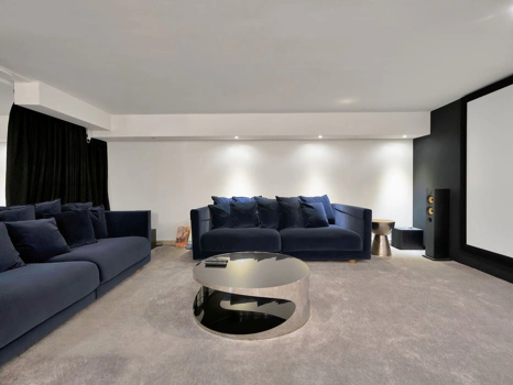 Villa for sale in Marbella - Puerto Banus