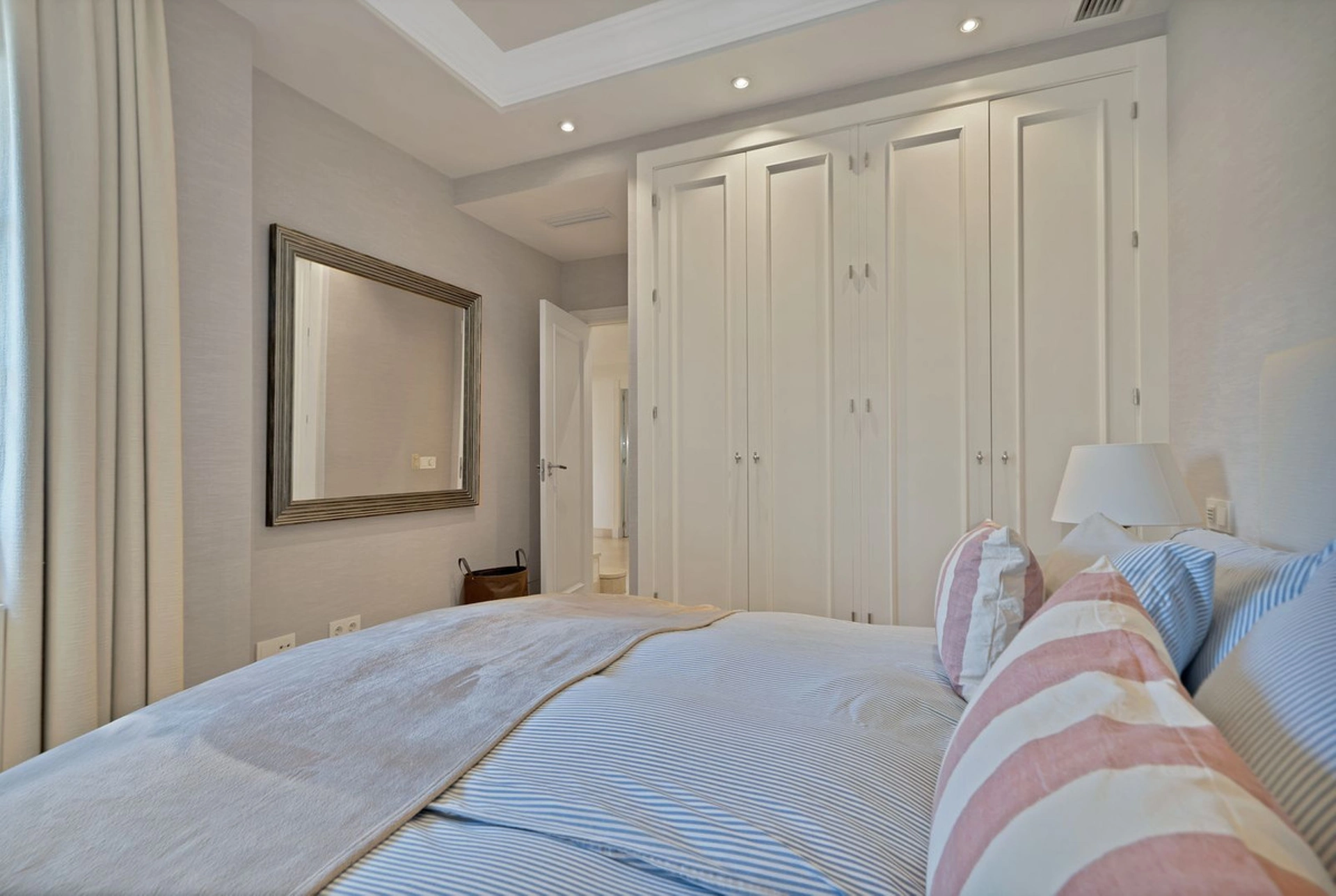 Villa for sale in Marbella - Puerto Banus