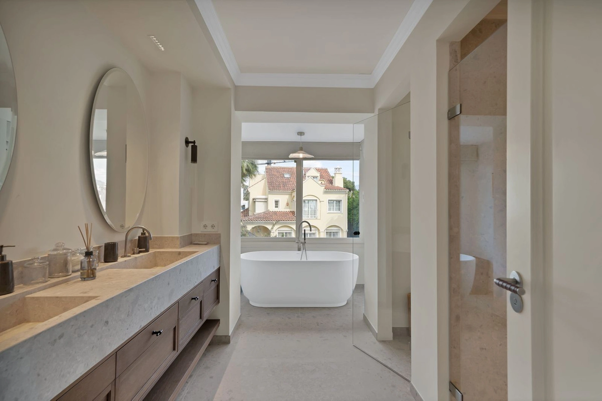 Villa for sale in Marbella - Puerto Banus