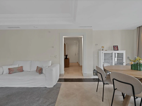 Villa for sale in Marbella - Puerto Banus
