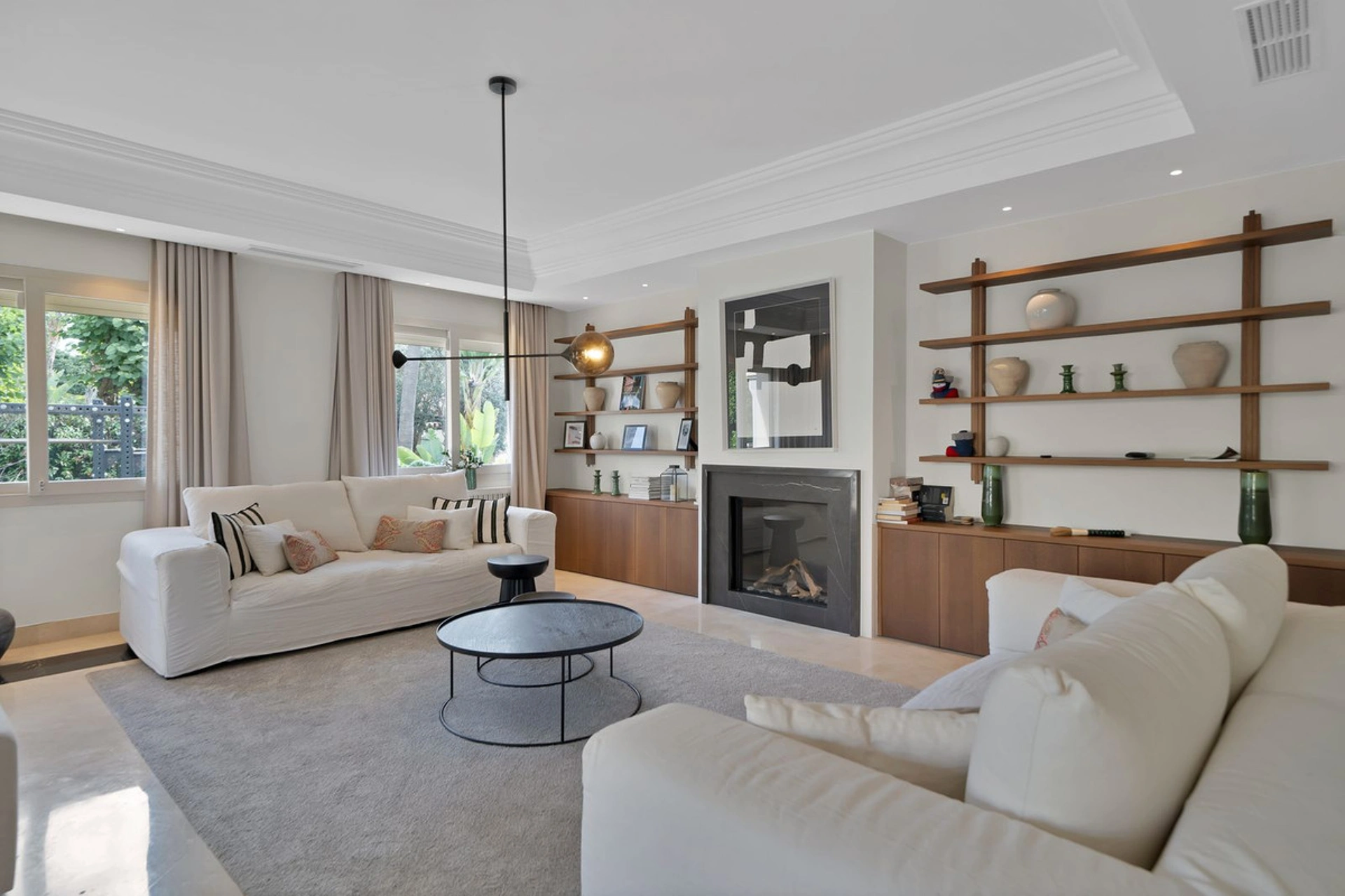 Villa for sale in Marbella - Puerto Banus