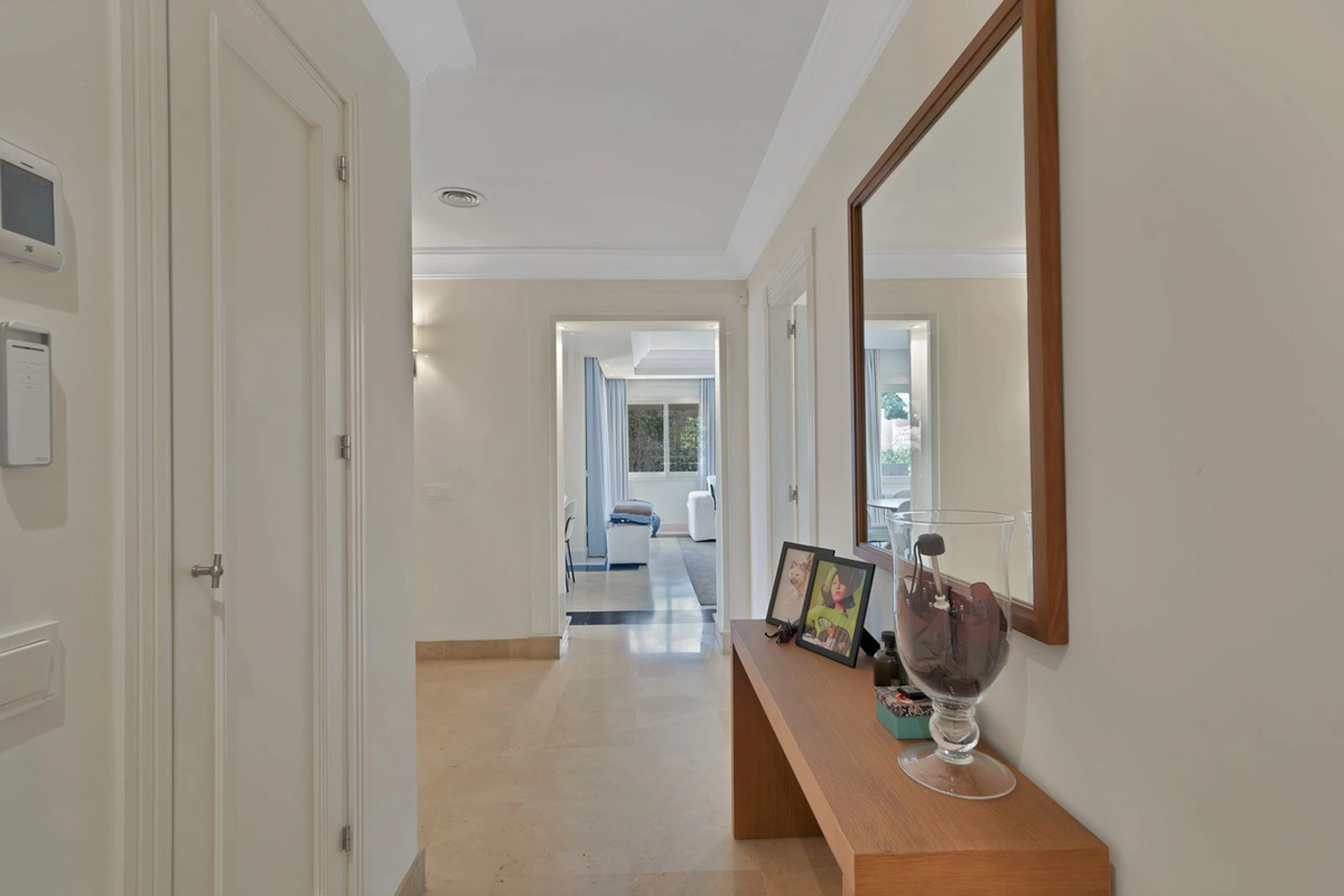 Villa for sale in Marbella - Puerto Banus