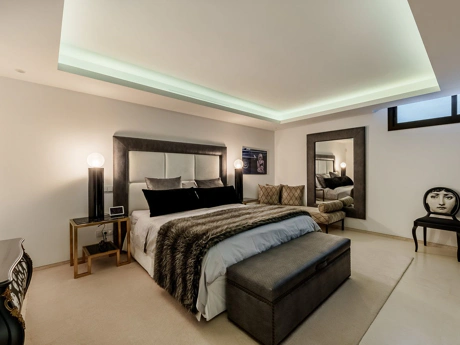 Villa en venta en Nueva Andalucia, Marbella