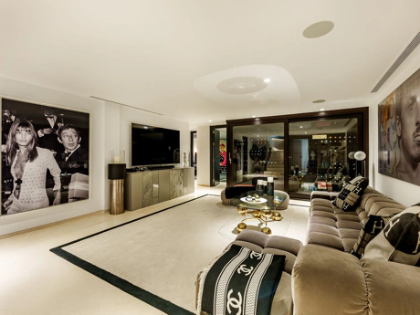 Villa en venta en Nueva Andalucia, Marbella