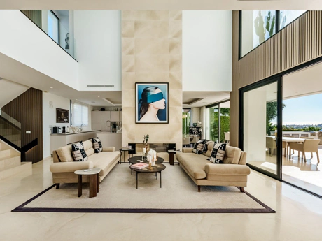Villa en venta en Nueva Andalucia, Marbella