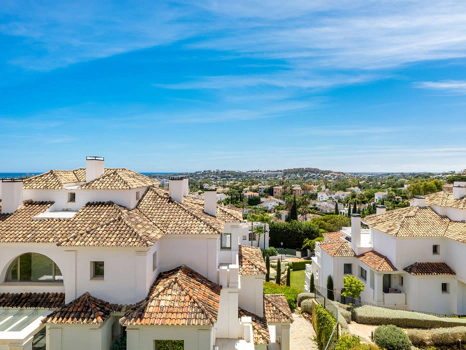 Ground Floor Apartment for sale in Nueva Andalucia, Marbella