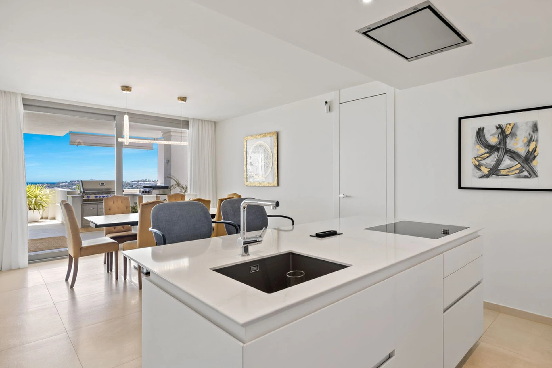 Ground Floor Apartment for sale in Nueva Andalucia, Marbella