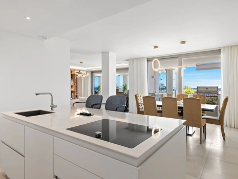 Ground Floor Apartment for sale in Nueva Andalucia, Marbella