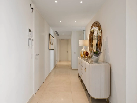 Ground Floor Apartment for sale in Nueva Andalucia, Marbella