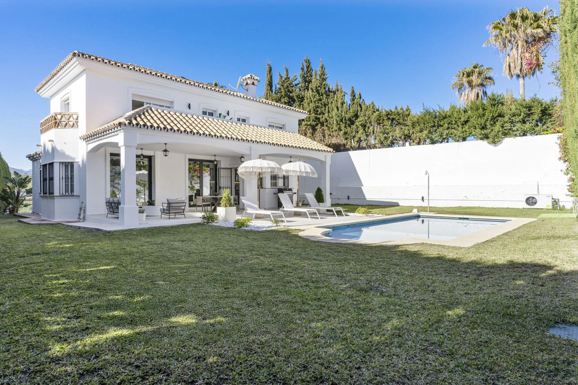 Villa for sale in Mijas Golf, Mijas Costa