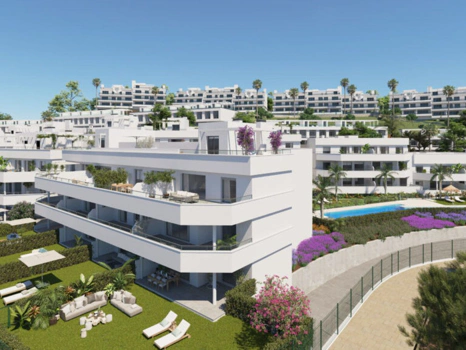 Apartment for sale in New Golden Mile, Estepona East