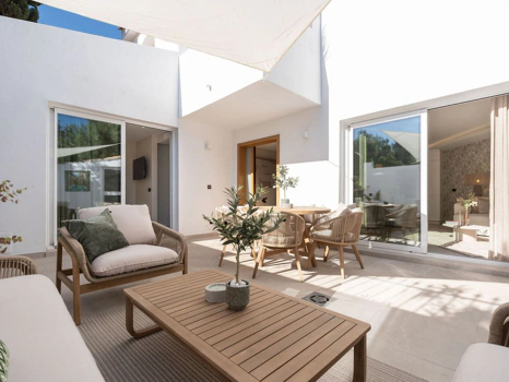 Town House for sale in Nueva Andalucia, Marbella