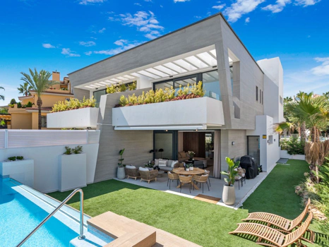 Town House for sale in Marbella - Puerto Banus