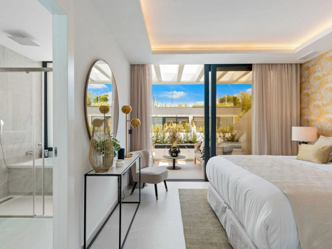 Town House for sale in Marbella - Puerto Banus