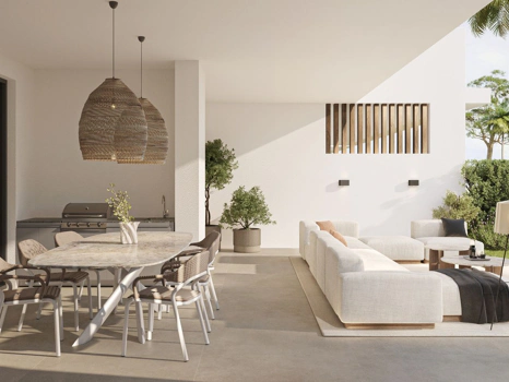 Ground Floor Apartment for sale in New Golden Mile, Estepona East