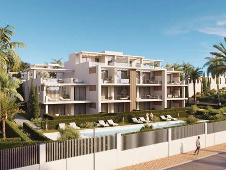 Ground Floor Apartment for sale in New Golden Mile, Estepona East