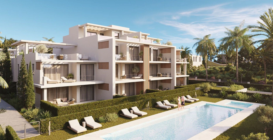Ground Floor Apartment for sale in New Golden Mile, Estepona East