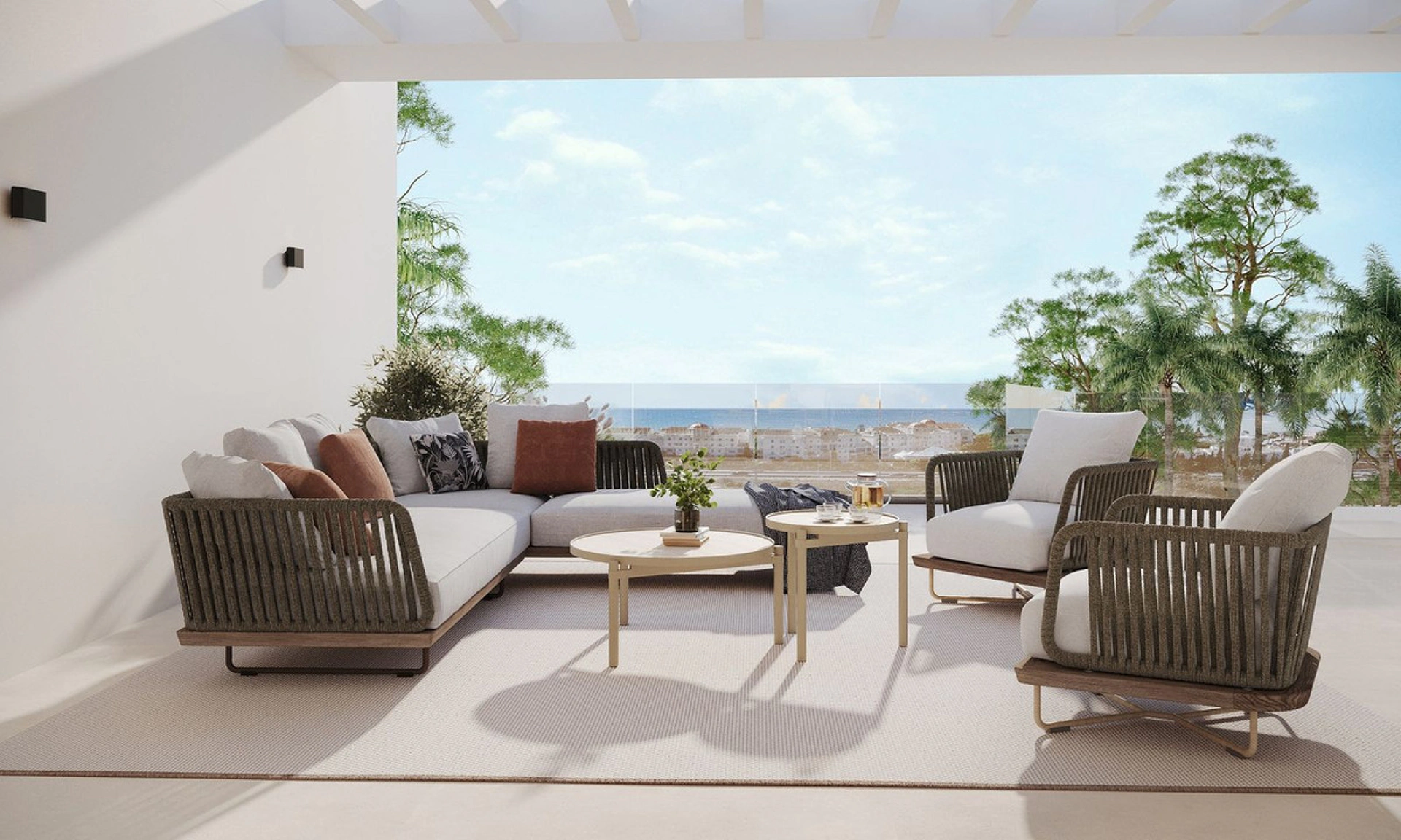 Ground Floor Apartment for sale in New Golden Mile, Estepona East