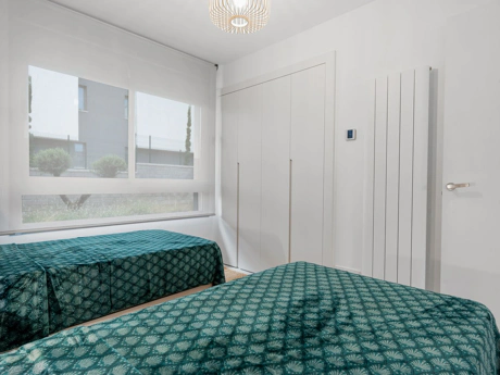 Ground Floor Apartment for sale in New Golden Mile, Estepona East