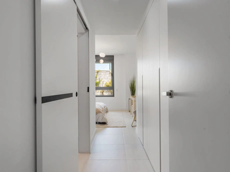 Ground Floor Apartment for sale in New Golden Mile, Estepona East