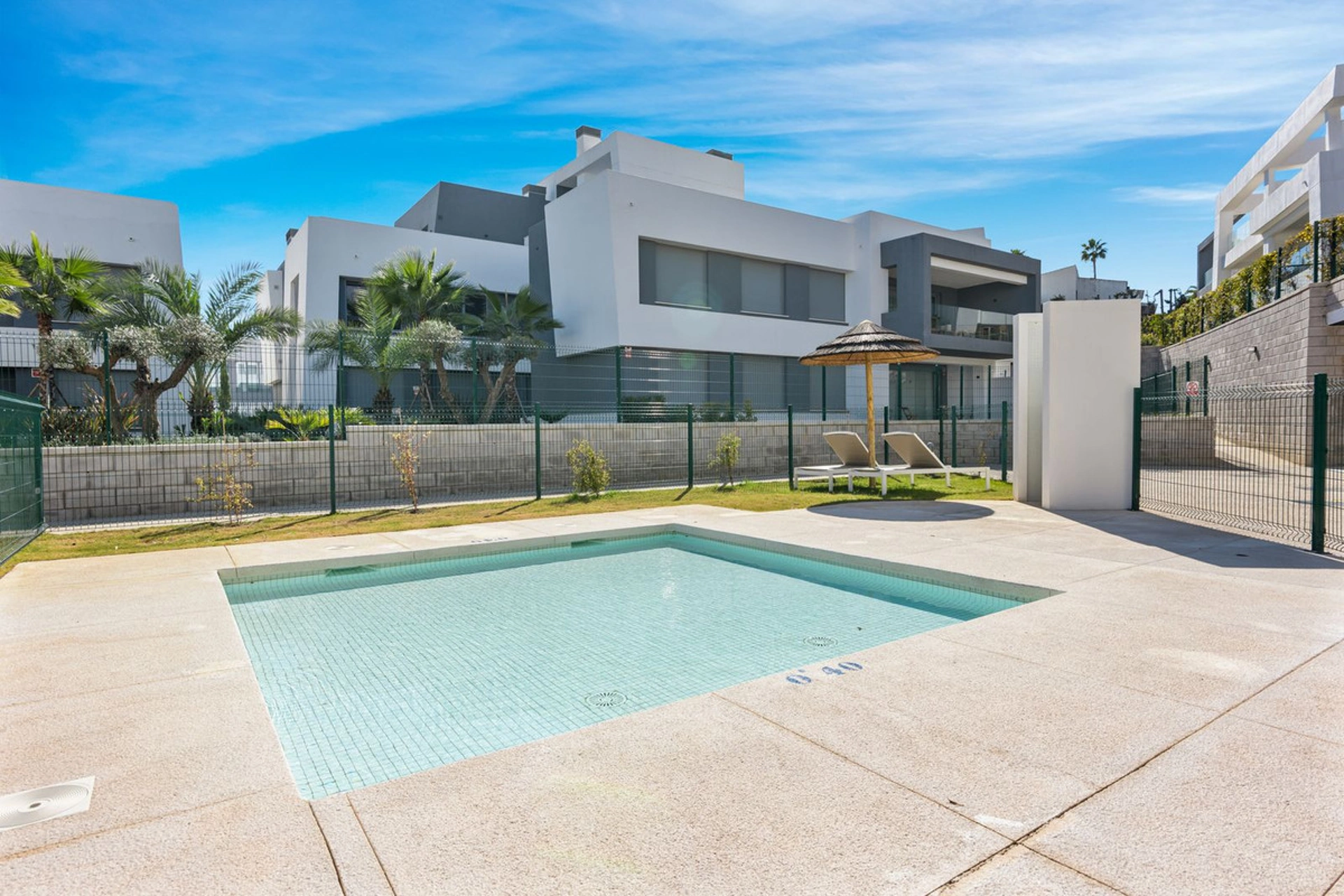 Apartamento Planta Baja en venta en New Golden Mile, Estepona Este