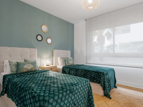 Ground Floor Apartment for sale in New Golden Mile, Estepona East