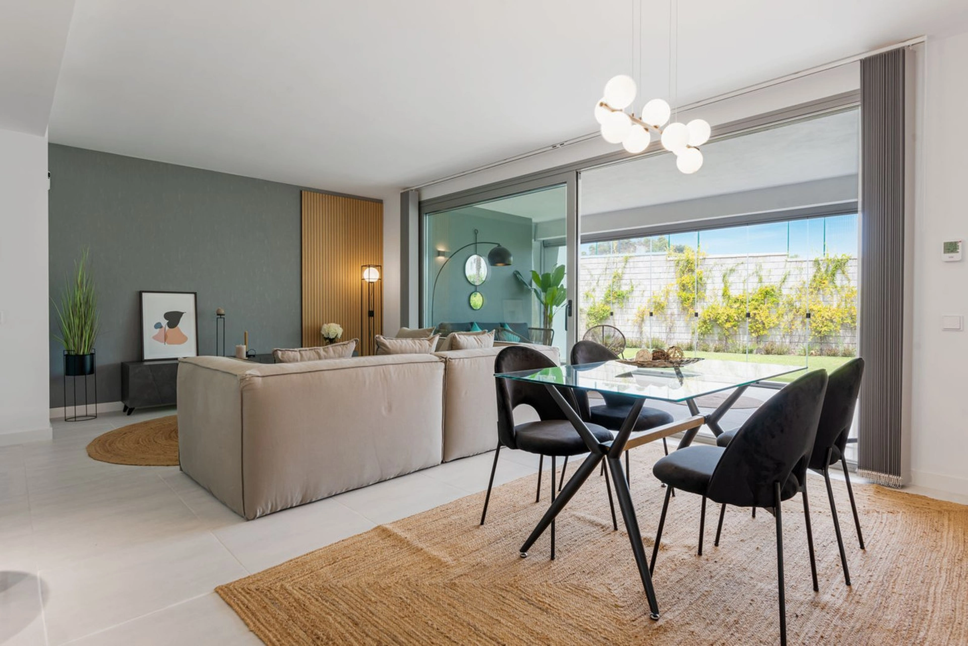Apartamento Planta Baja en venta en New Golden Mile, Estepona Este