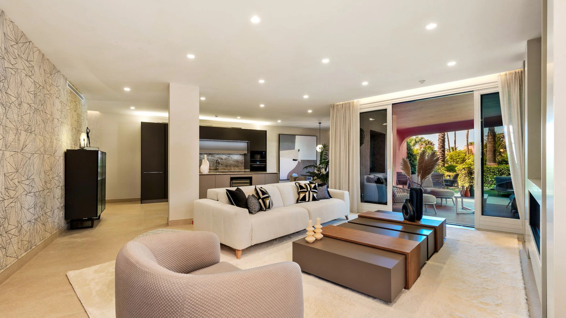 Ground Floor Apartment for sale in Estepona