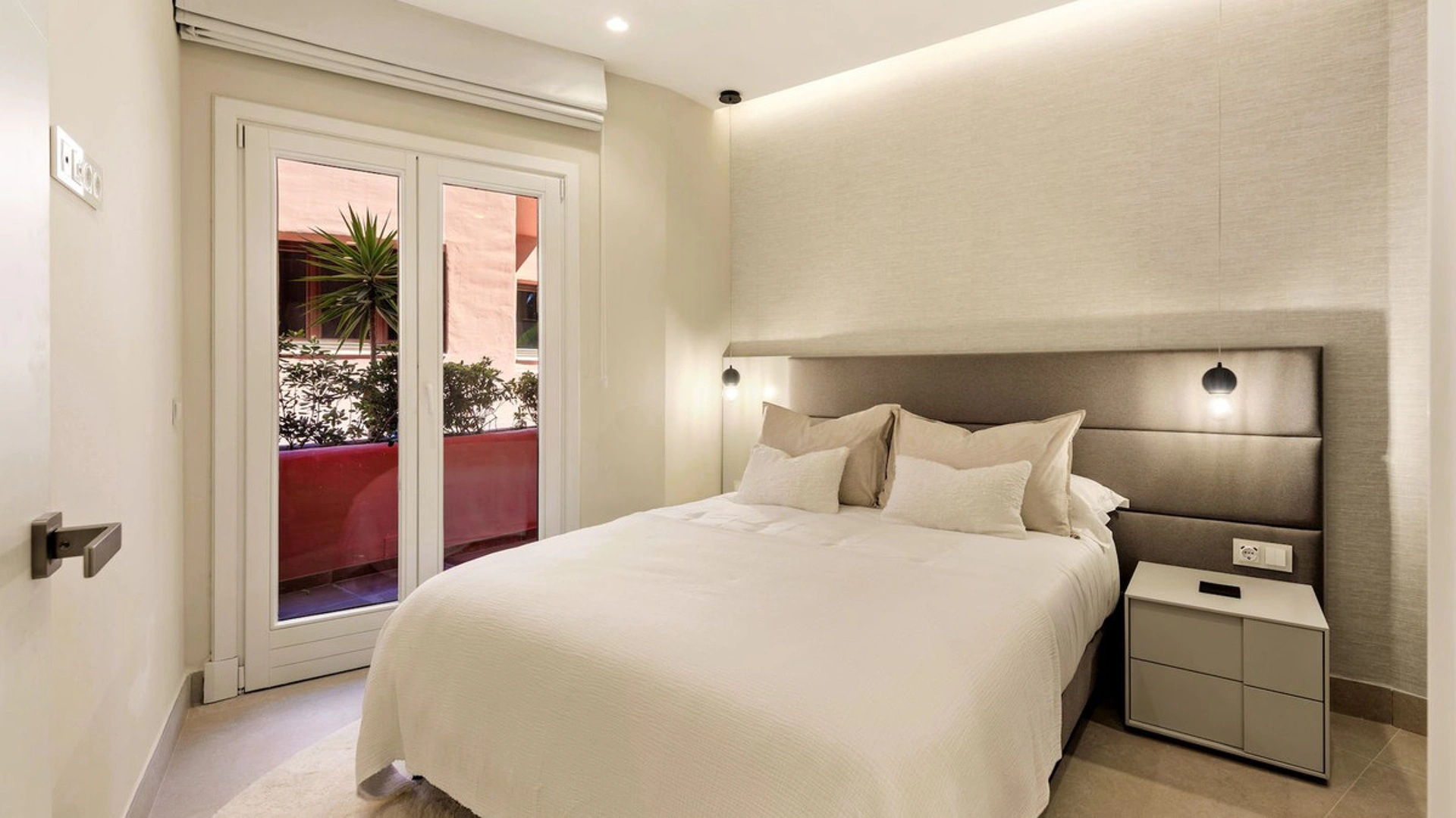 Ground Floor Apartment for sale in Estepona
