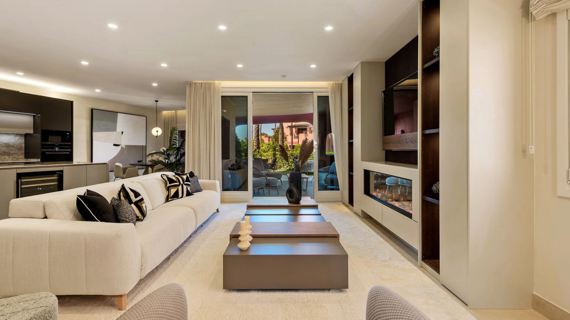 Ground Floor Apartment for sale in Estepona