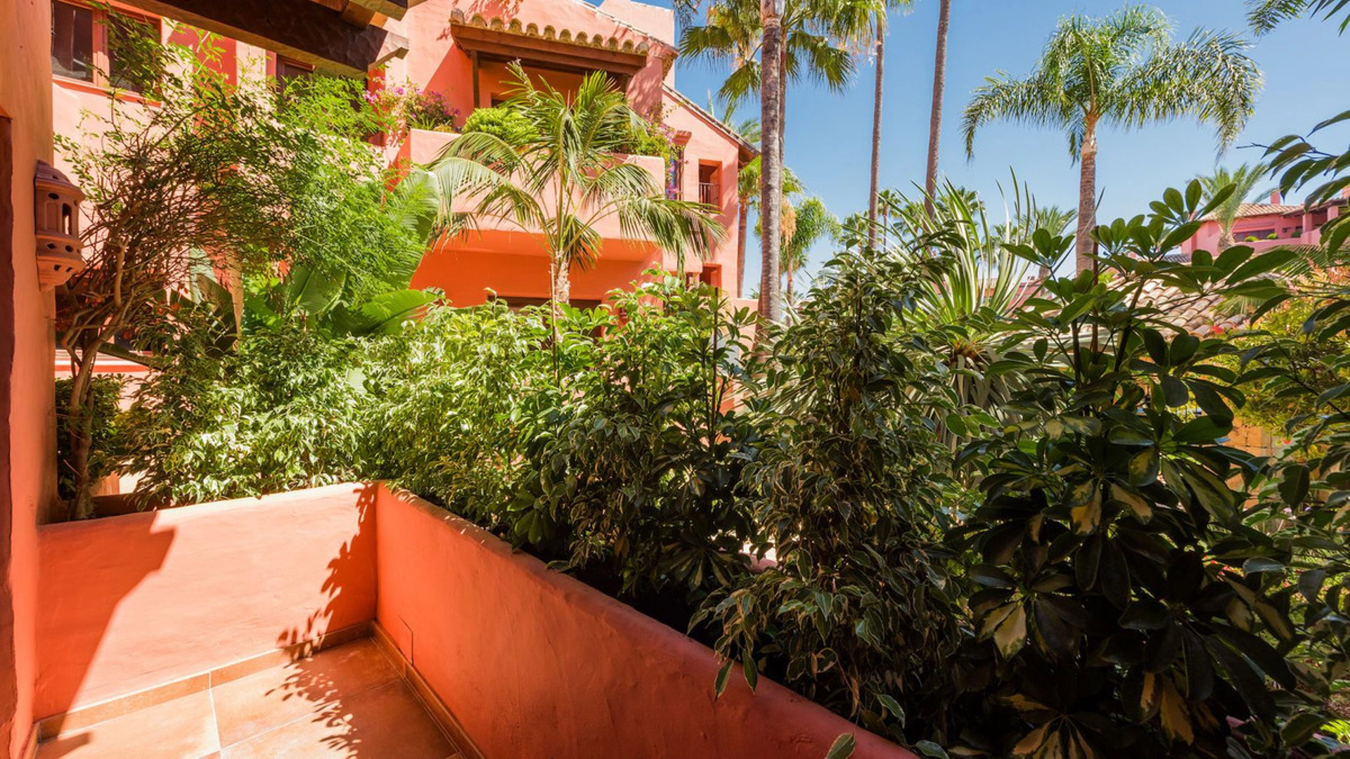 Ground Floor Apartment for sale in Estepona