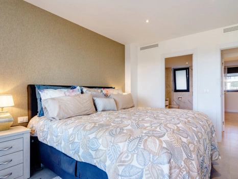 Apartment for sale in Estepona