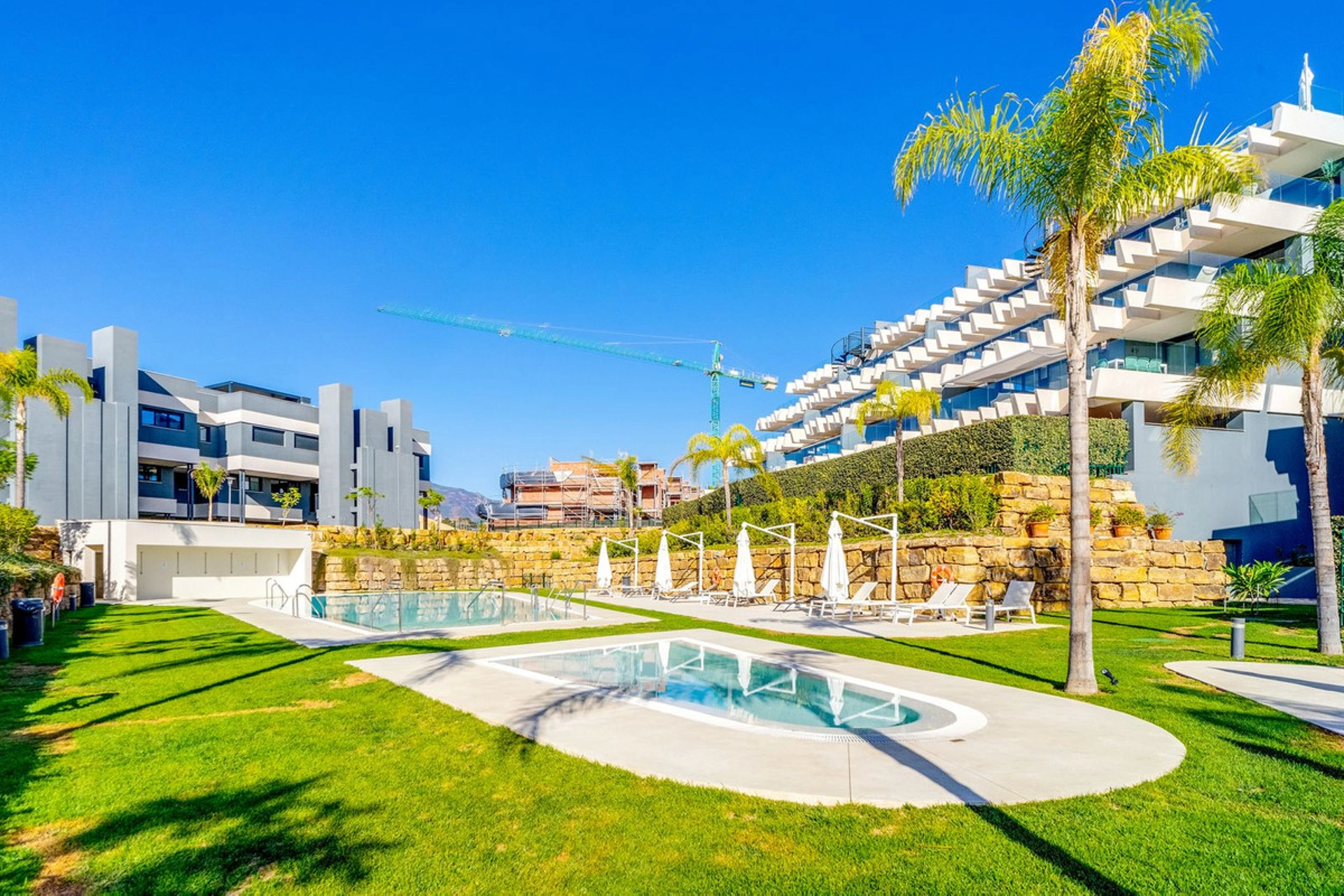 Apartment for sale in Estepona