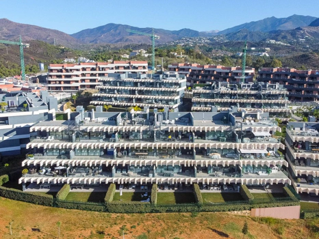 Apartment for sale in Estepona