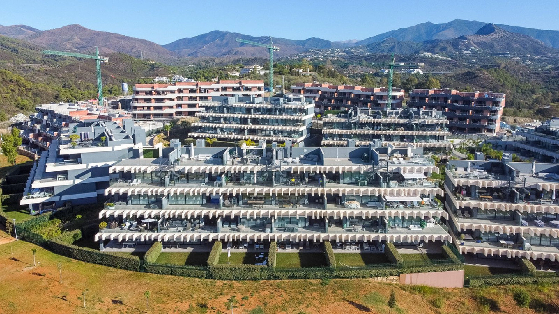 Apartment for sale in Estepona