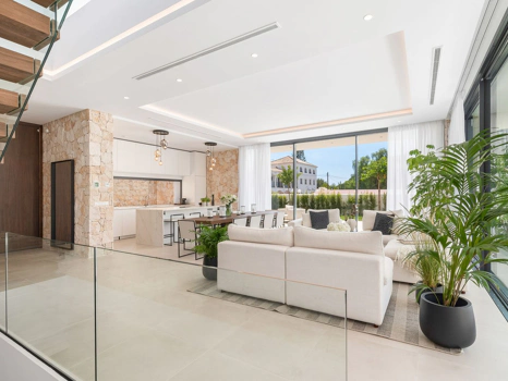 Villa for sale in San Pedro de Alcantara