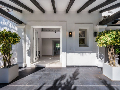 Villa for sale in Nueva Andalucia, Marbella