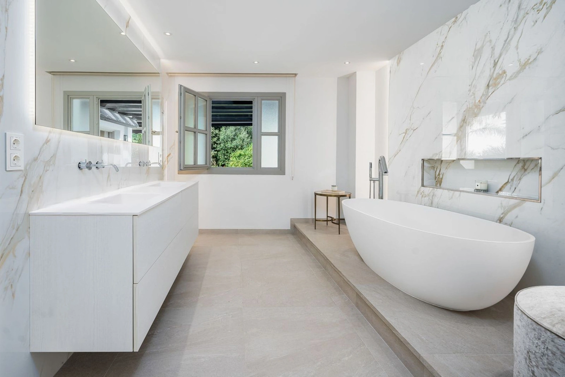Villa for sale in Nueva Andalucia, Marbella