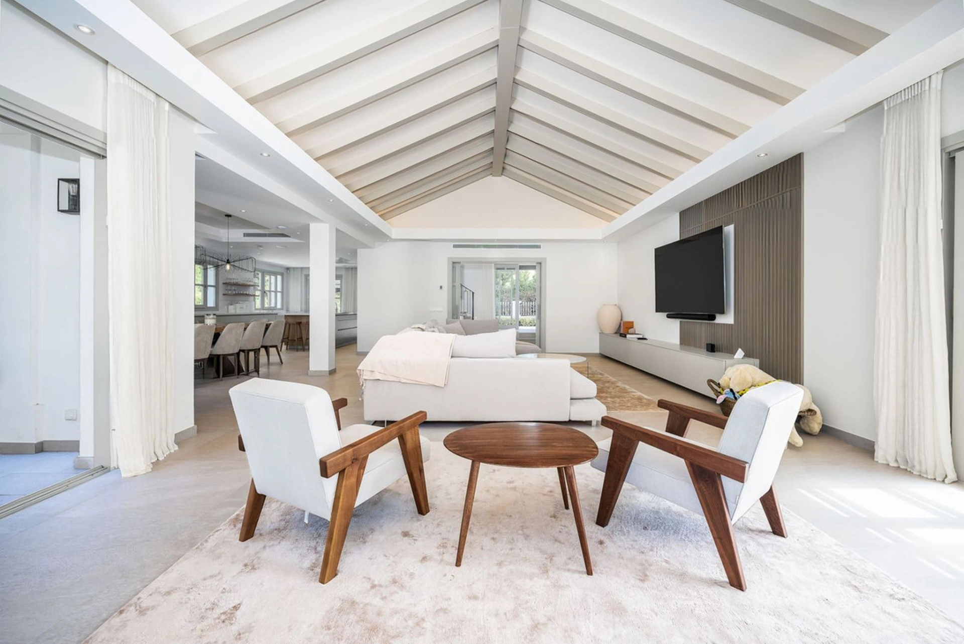 Villa for sale in Nueva Andalucia, Marbella