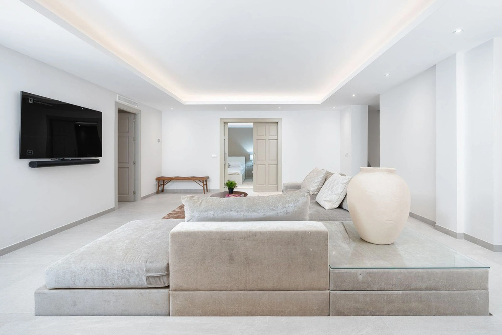 Villa for sale in Nueva Andalucia, Marbella