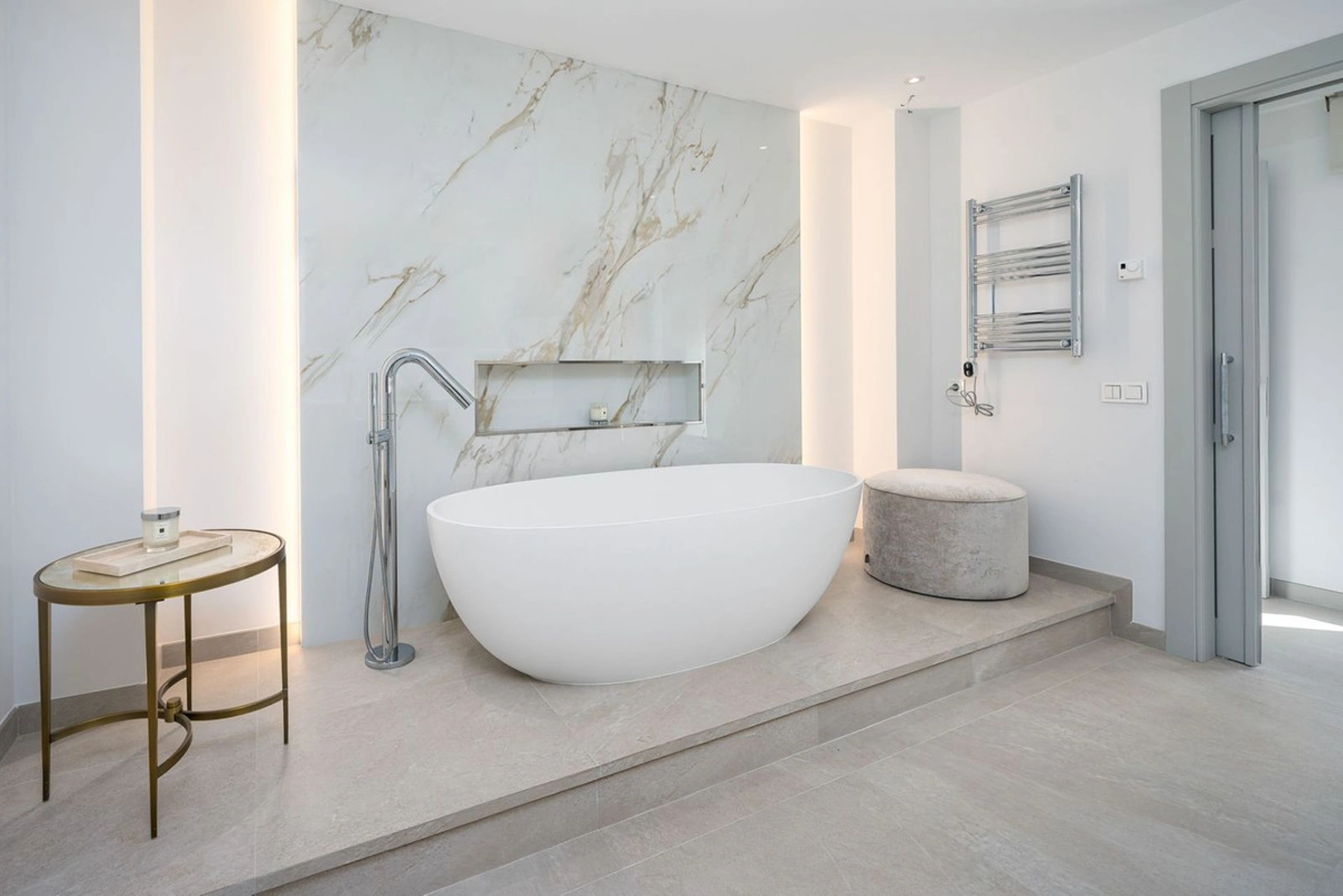 Villa for sale in Nueva Andalucia, Marbella
