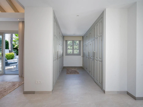 Villa for sale in Nueva Andalucia, Marbella