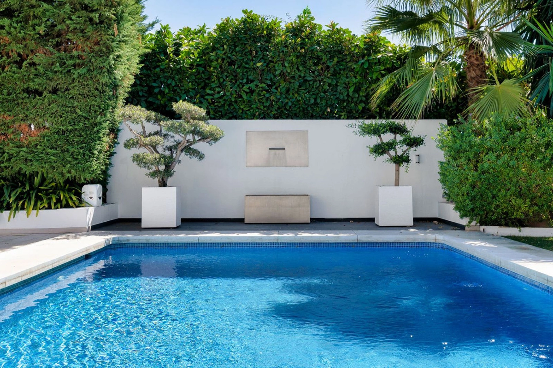 Villa for sale in Nueva Andalucia, Marbella