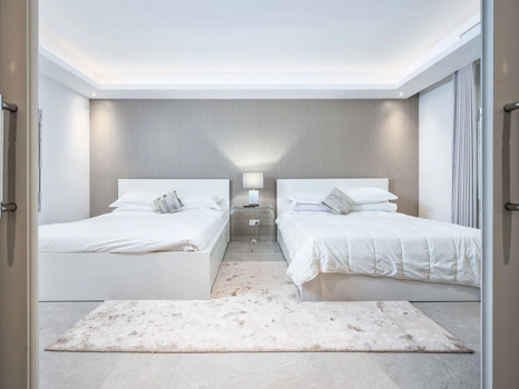 Villa for sale in Nueva Andalucia, Marbella